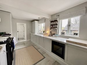 Photo 18- click for photo gallery